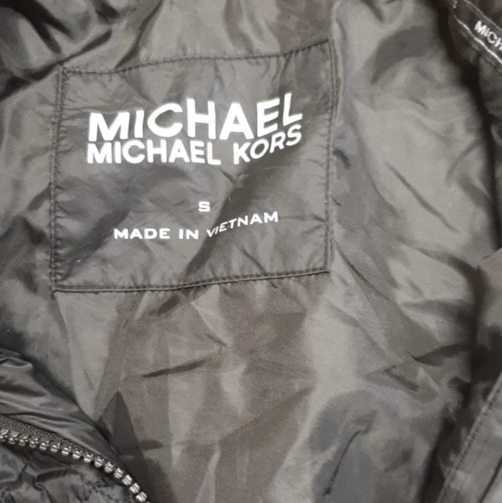 Michael Kors Thin Puff Jacket. Black Size Small - image 2